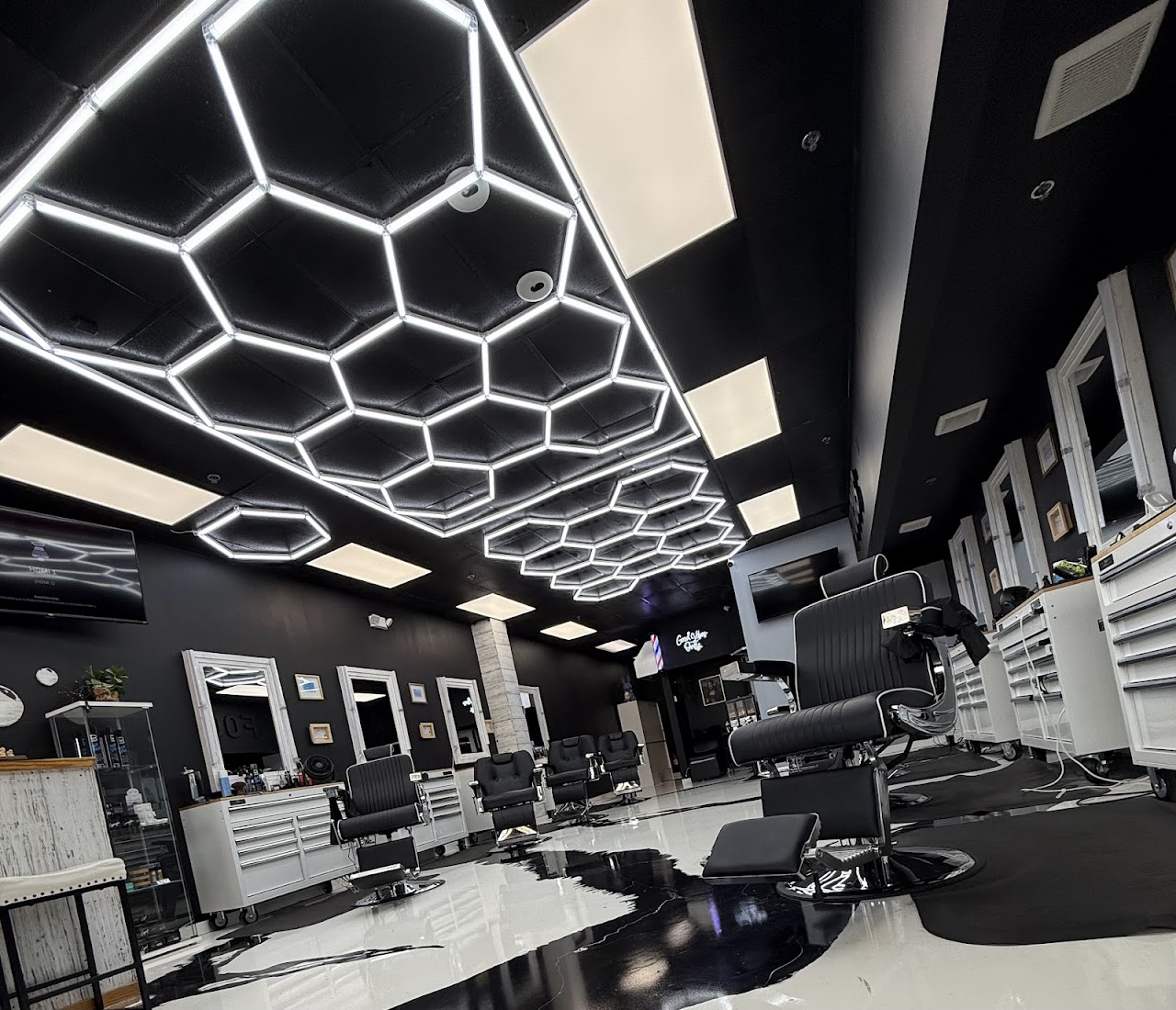Luxury Barber Shop interior in Orlando